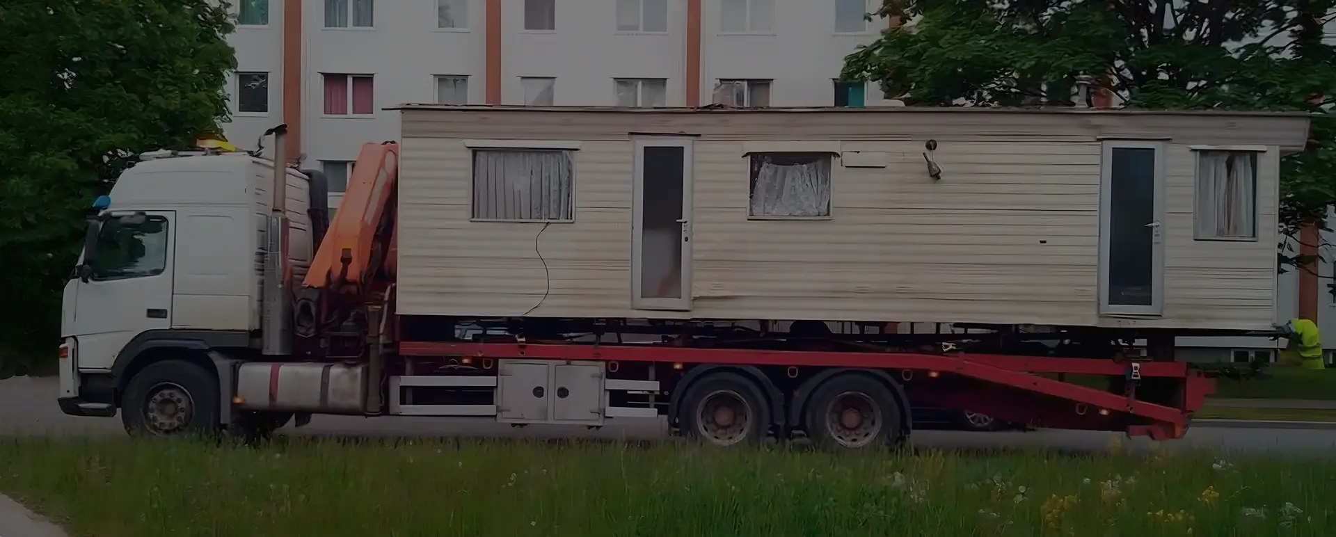 Получить онлайн цены на доставку низким тралом дом вагона в поселке городского типа Петра Дубрава (Приволжский округ - Самарская область) на сайте самостоятельно